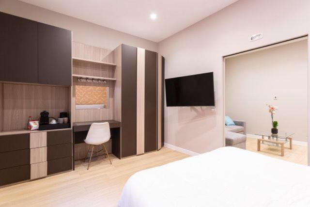 Casa Ilaria Aparthotel เนเปิลส์ ภายนอก รูปภาพ