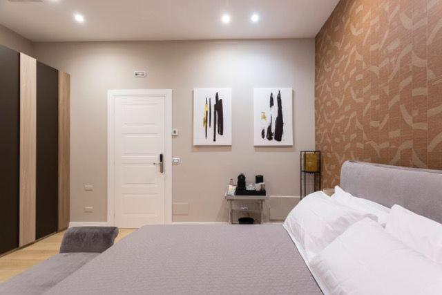 Casa Ilaria Aparthotel เนเปิลส์ ภายนอก รูปภาพ